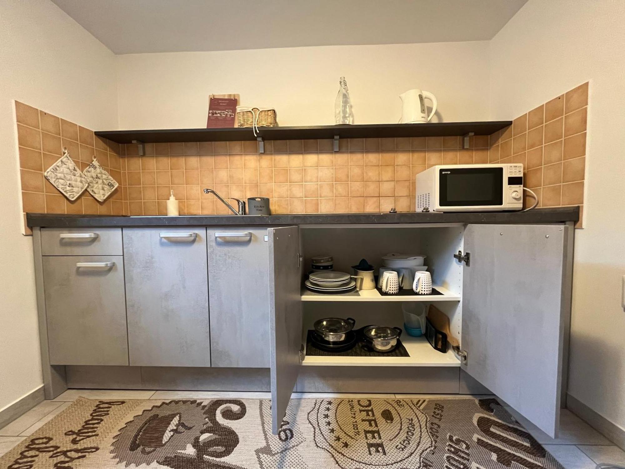 Apartment B&s